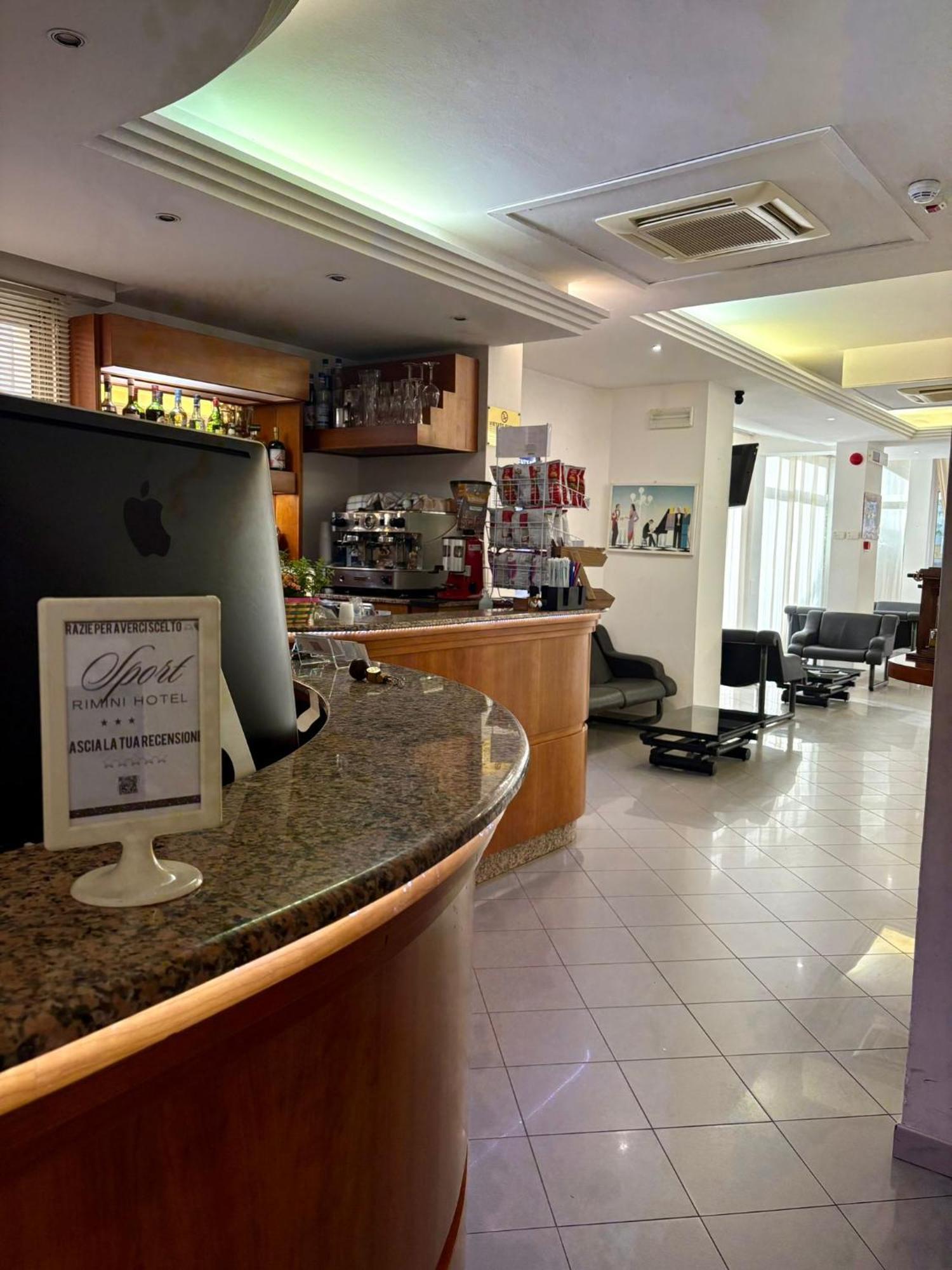 Hotel Sport Римини Экстерьер фото